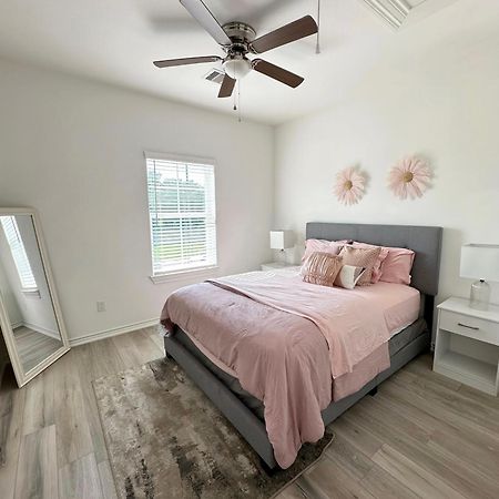 Luxe Three Story Duplex Near Downtown & Med Center Villa ฮูสตัน ภายนอก รูปภาพ